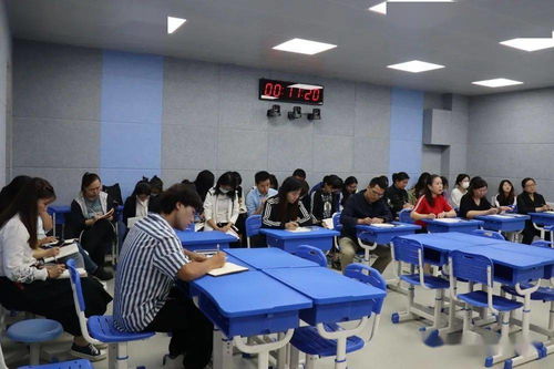 保定市教育局赴保定七中開展“學(xué)名師、訪名校”活動暨重點工作檢查